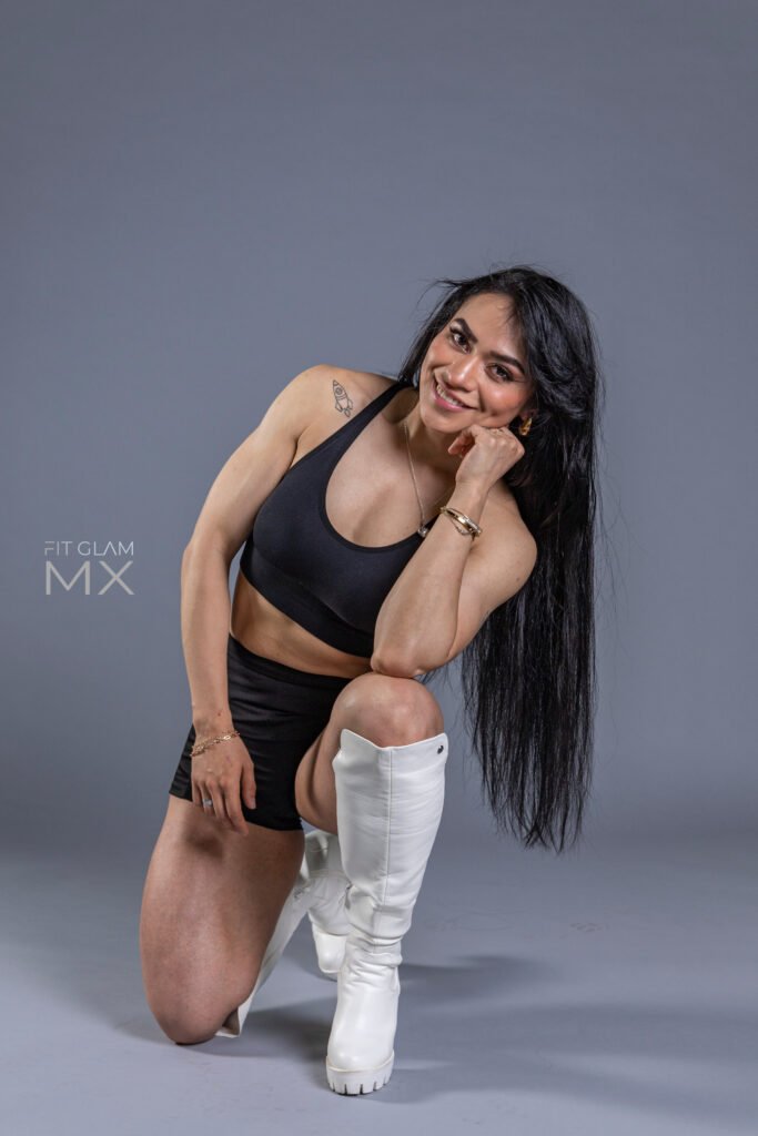 Revista FitGlam MX - Vianey Armas Edición 05 3 Vianey Armas - Fitglam